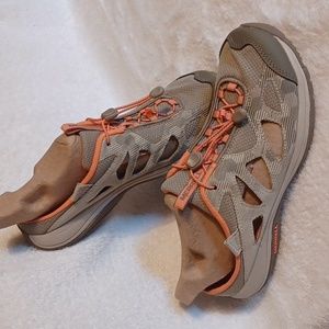 Merrell slip on sandals women's size 8